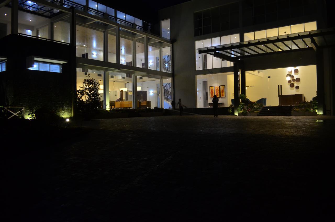 Ripon Grand Hill By Ehi Hotel Nuwara Eliya Exterior photo